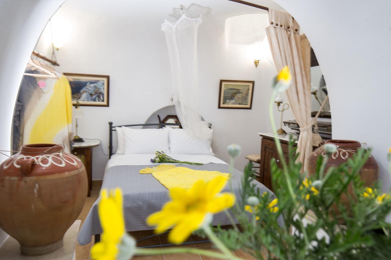 Mylopetres Traditional Houses Finikia Oia Zewnętrze zdjęcie