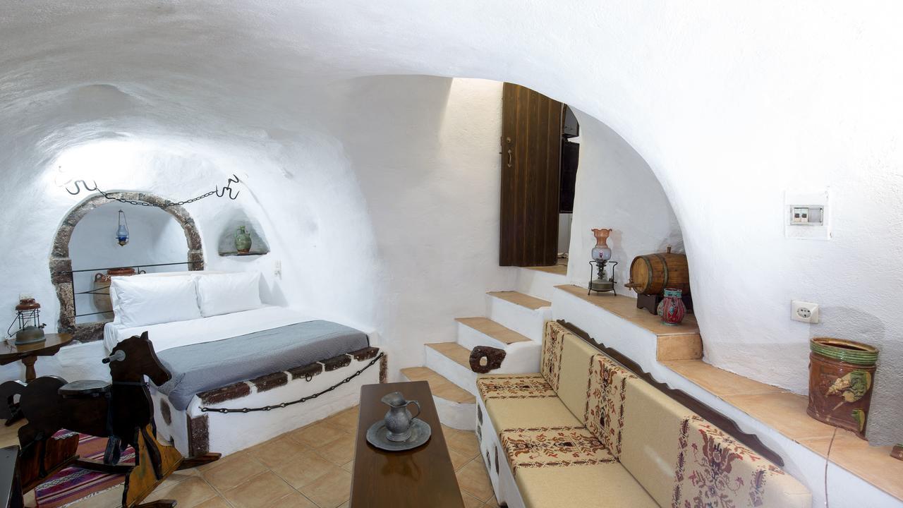 Mylopetres Traditional Houses Finikia Oia Zewnętrze zdjęcie